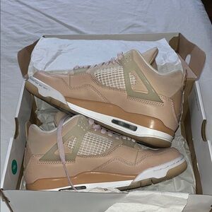 Nike Women's Jordan 4 shimmer retro